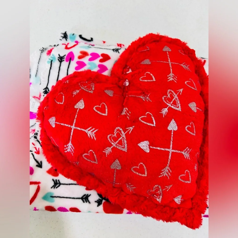 Valentine’s Day Pillow & Blanket